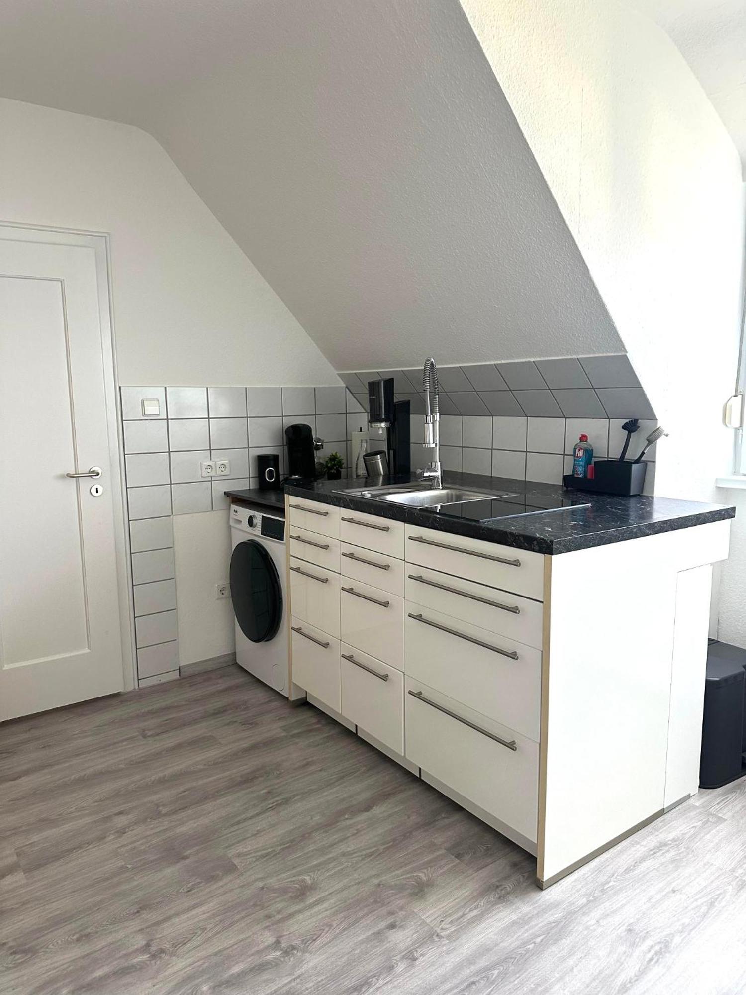 W32 Apartment